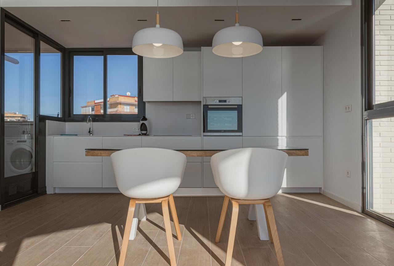 Modern Sea Front Jacuzzi Blue Sky Apartment Alicante Exterior photo